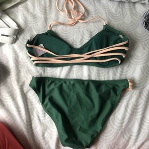 Super cute bathing suit set